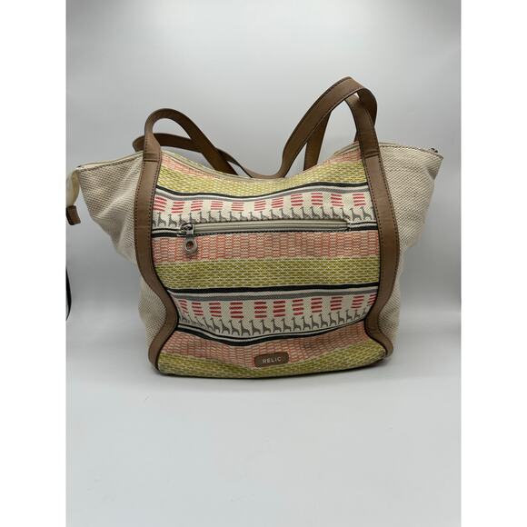 Relic Penelope Giraffe Tote - Picture 1 of 9